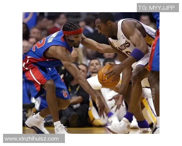 2012年湖人与活塞的激烈对决回顾与赛季精彩瞬间分析